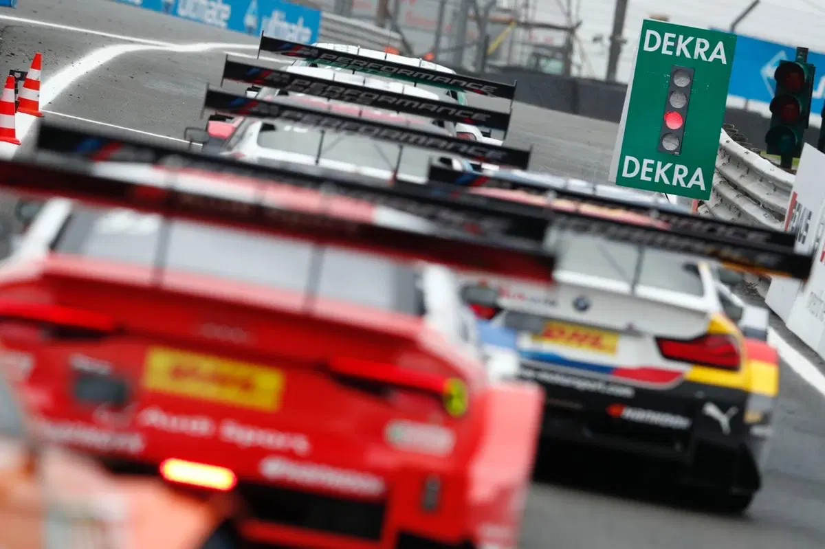 DTM 2019, Wittmann domina Gara 1 a Brands Hatch (4)