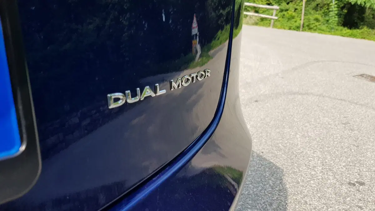 Tesla Model 3: provata e recensita dai Galebordons [video] (5)