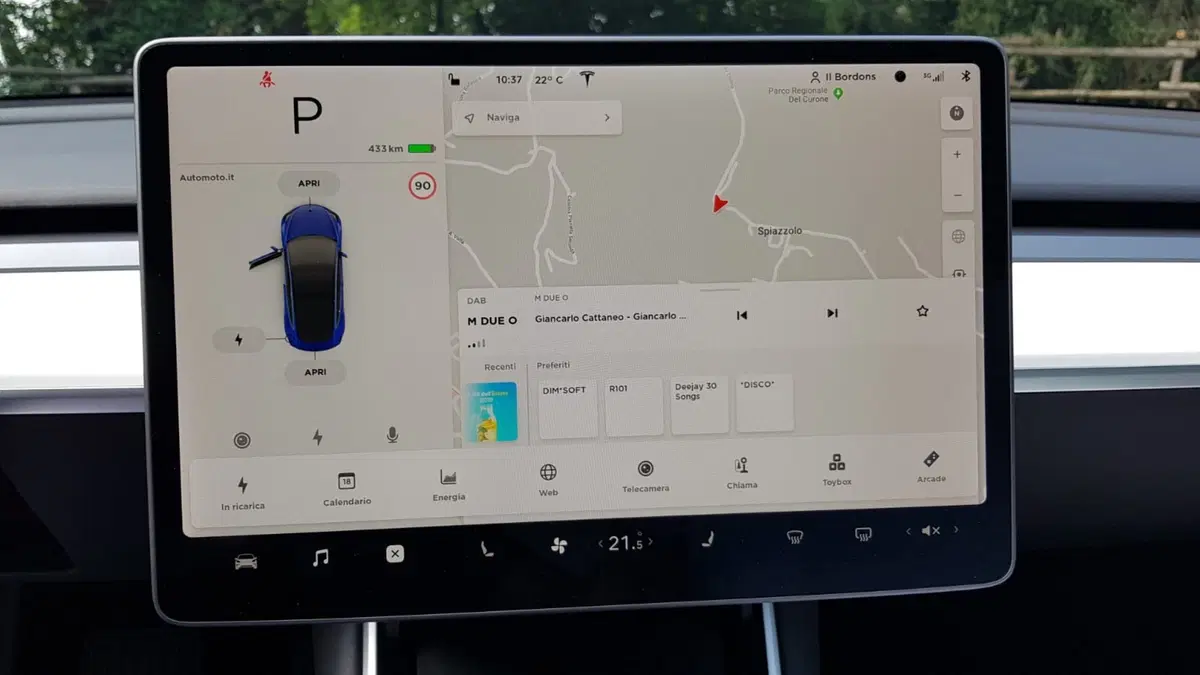 Tesla Model 3: provata e recensita dai Galebordons [video] (6)