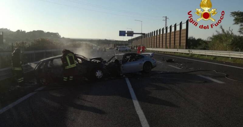 Dramma stradale a Senigallia, Incidente tra Porsche, Corsa e Panda: un morto [Foto gallery]