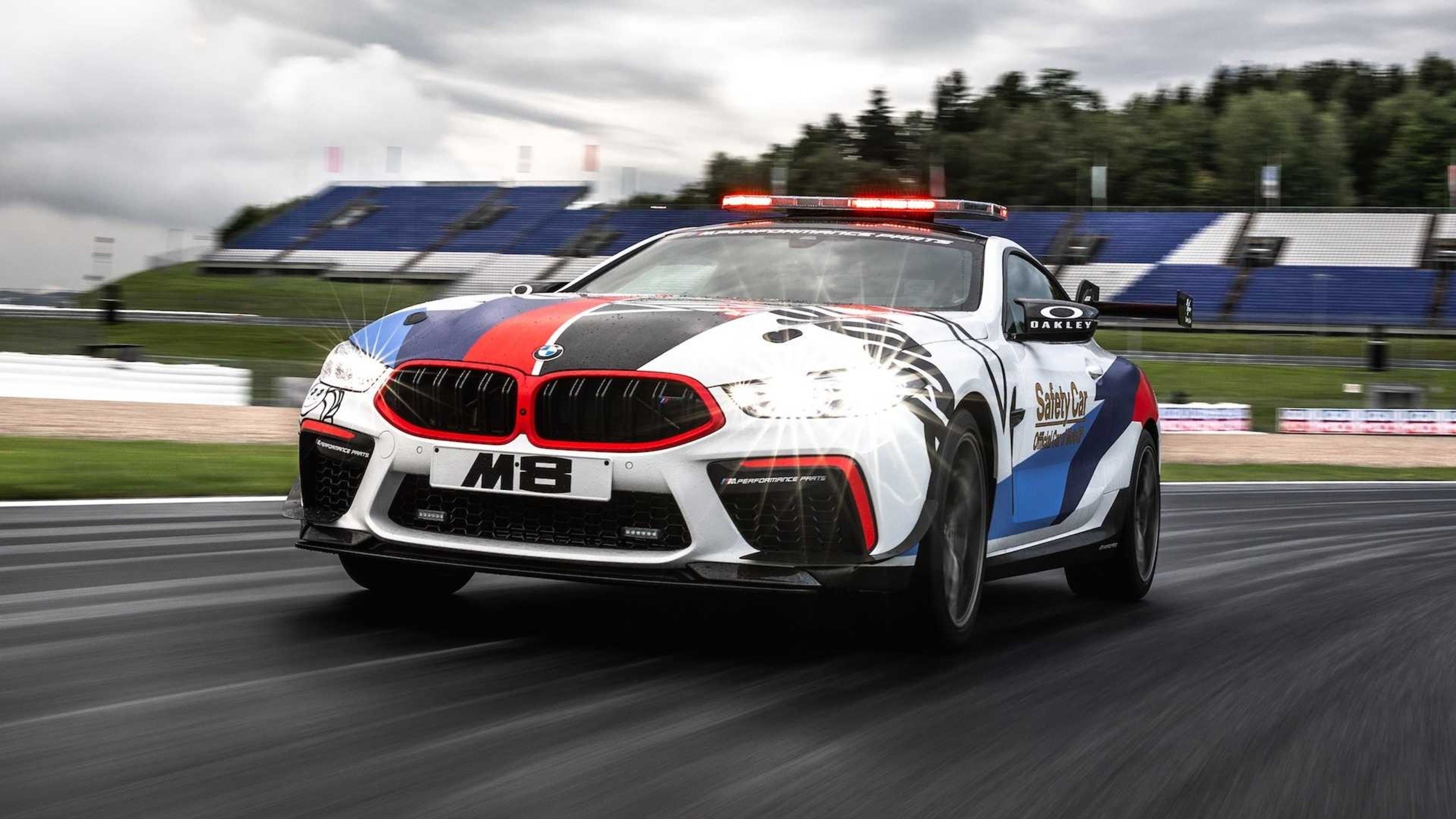 BMW M8 in pista con la MotoGP: i dettagli della Safety Car