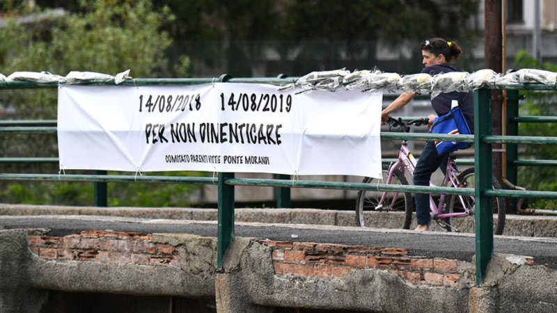 Ponte Morandi: delegazione Autostrade lascia la commemorazione