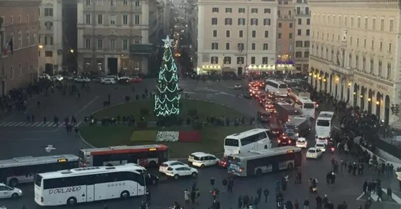 Roma &egrave; la citt&agrave; pi&ugrave; caotica d'Italia. Batte Palermo e Napoli