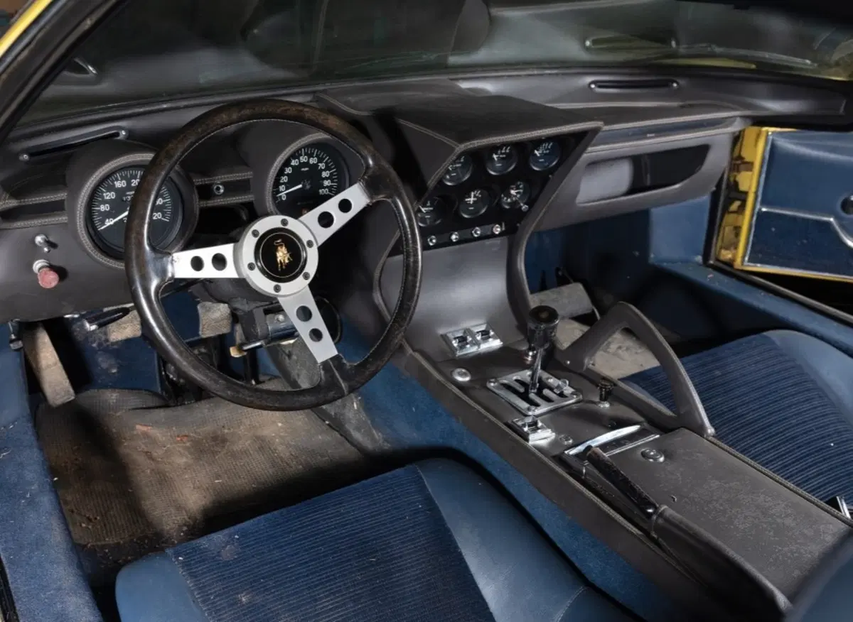 Lamborghini Miura P400 S all'asta. Perfetta, 1 milione il prezzo base (3)
