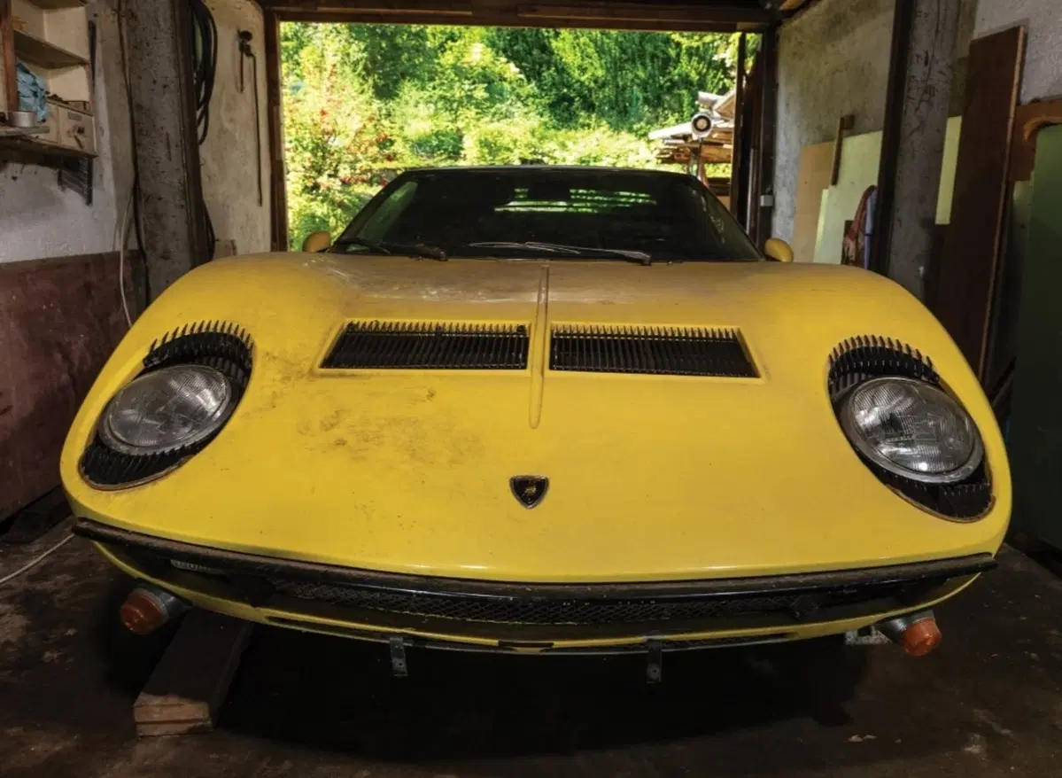 Lamborghini Miura P400 S all'asta. Perfetta, 1 milione il prezzo base (7)