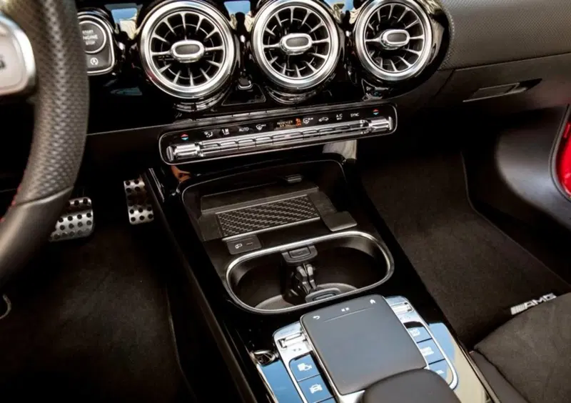 Mercedes-Benz CLA (2019-25) (47)