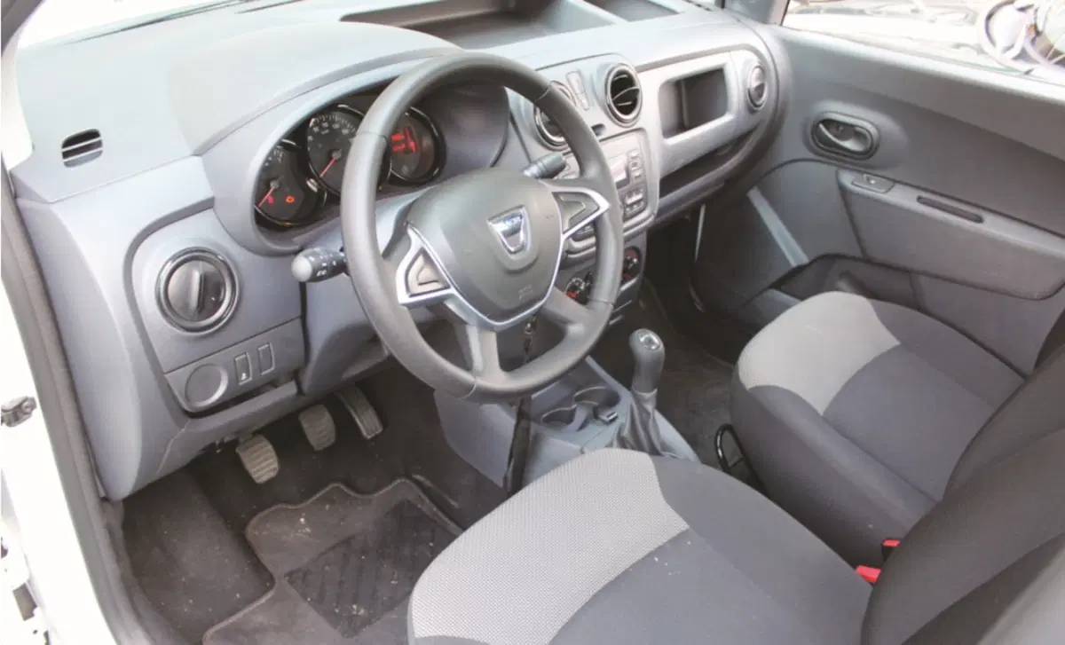 Dacia Dokker Pick-up (2017-21) (14)