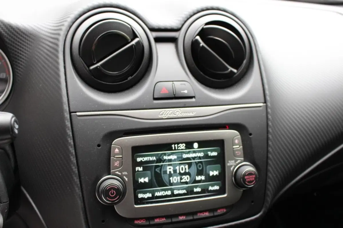 Alfa Romeo MiTo 1.4 T 170 CV M.air S&S Quadrifoglio Verde (21)