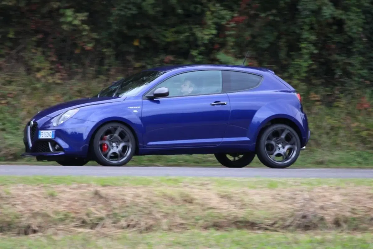 Alfa Romeo MiTo 1.4 T 170 CV M.air S&S Quadrifoglio Verde (8)