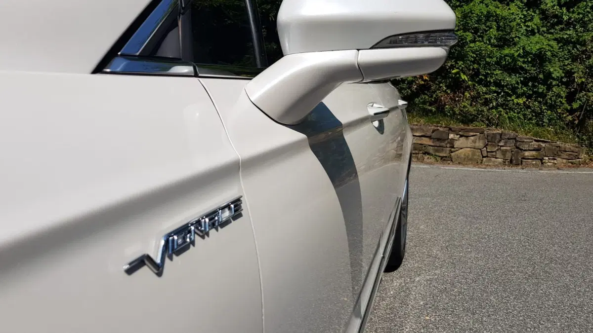 Ford Mondeo Hybrid: la full optional che soddisfa e non esagera (4)