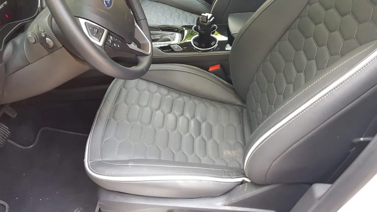 Ford Mondeo Hybrid: la full optional che soddisfa e non esagera (2)