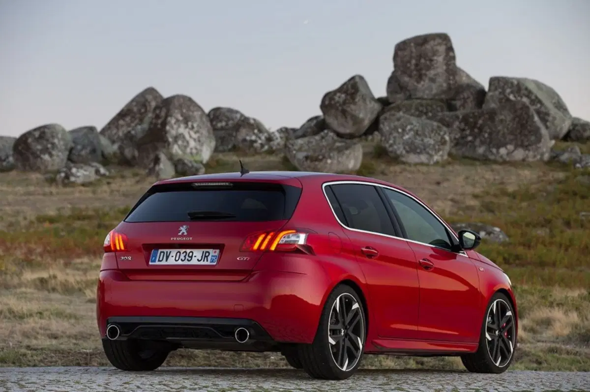 Peugeot 308 BlueHDi 130 S&S GT Line (29)
