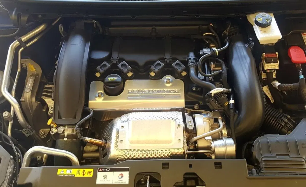 Peugeot 308 BlueHDi 130 S&S GT Line (43)