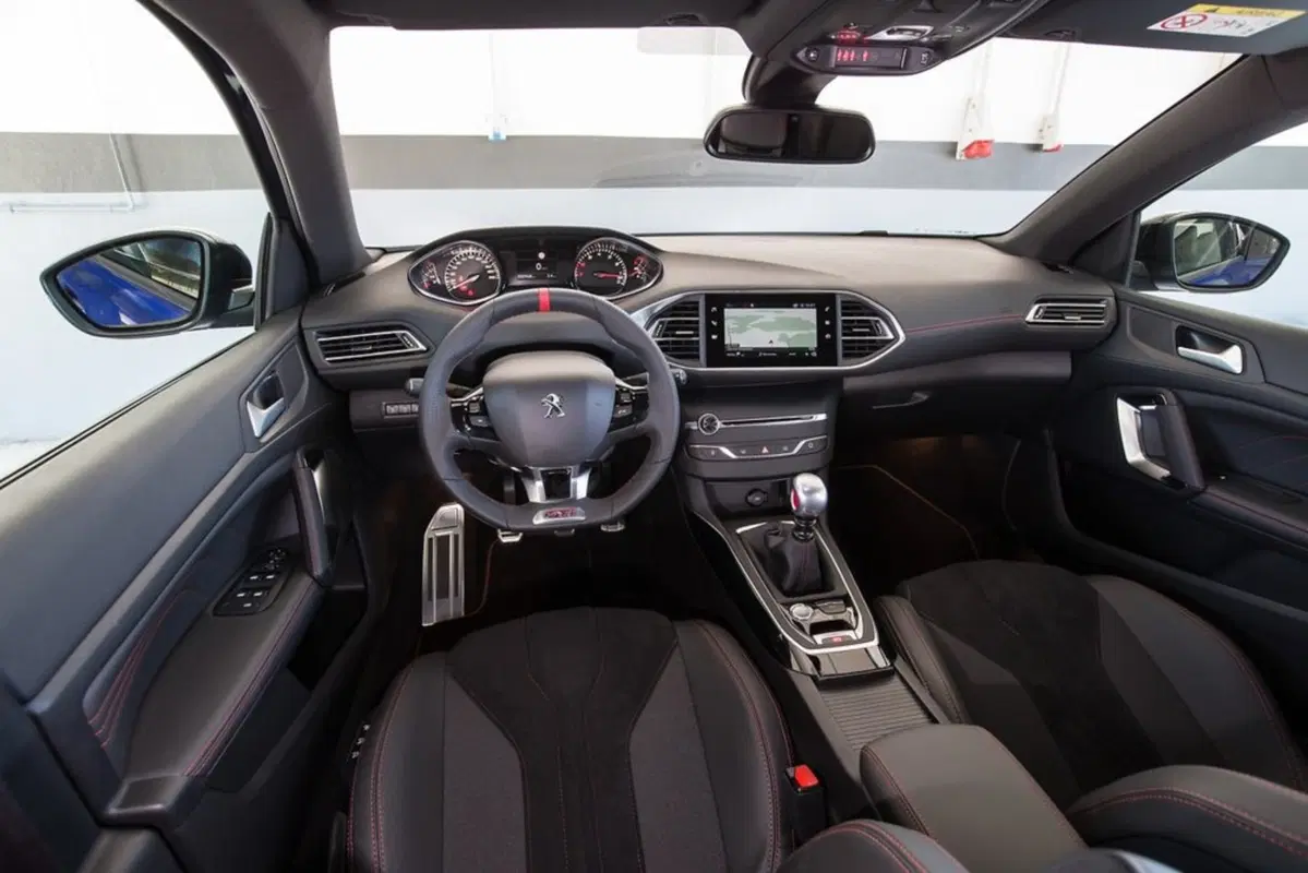 Peugeot 308 BlueHDi 130 S&S GT Line (48)