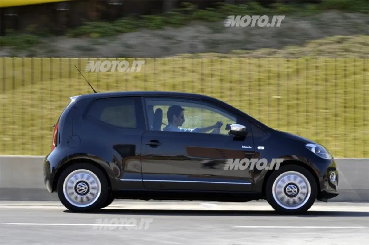 Volkswagen up! (2011-23) (23)