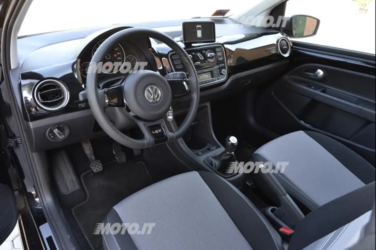 Volkswagen up! (2011-23) (33)