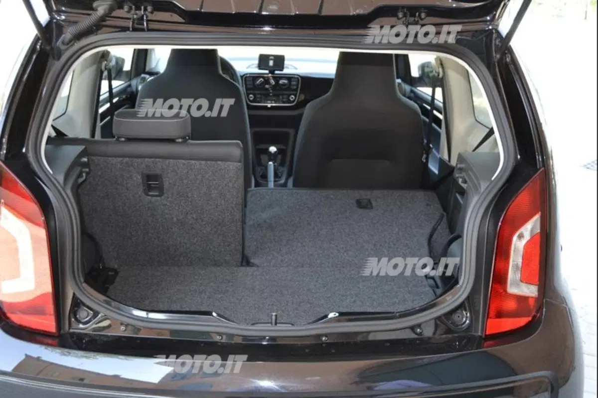 Volkswagen up! (2011-23) (44)