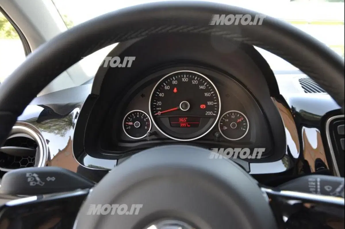 Volkswagen up! (2011-23) (32)