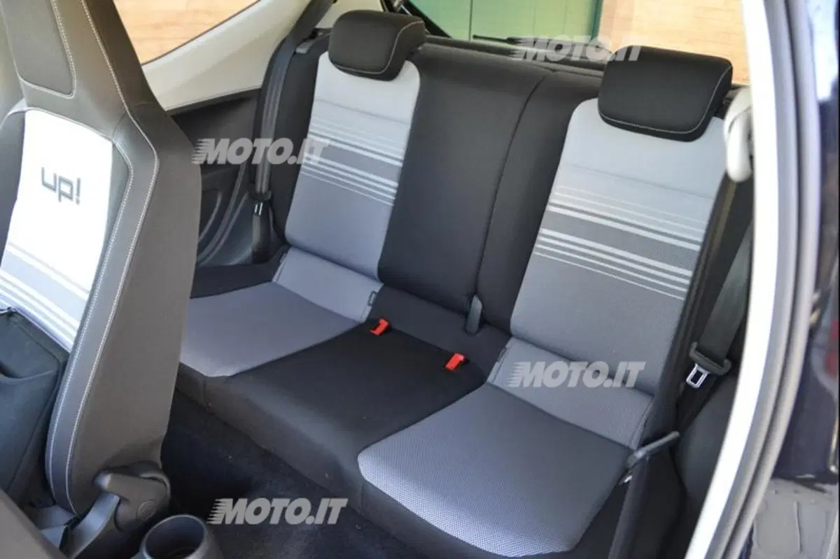 Volkswagen up! (2011-23) (34)