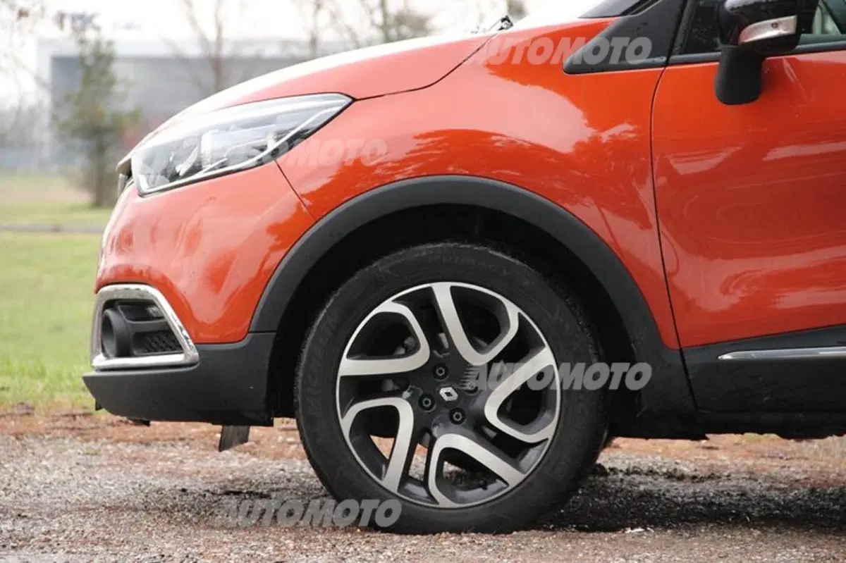 Renault Captur TCe 120 CV Start&Stop Energy Initiale Paris (21)