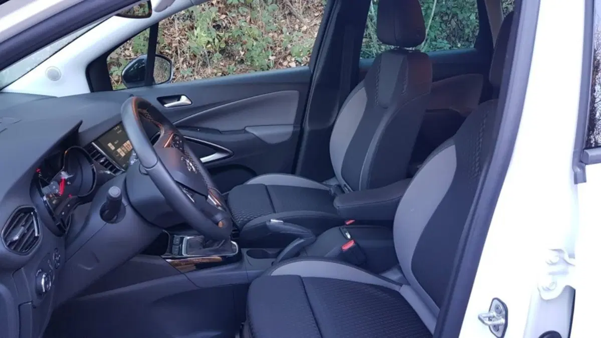 Opel Crossland X 1.2 Turbo 12V 110 CV Start&Stop 2020 (19)