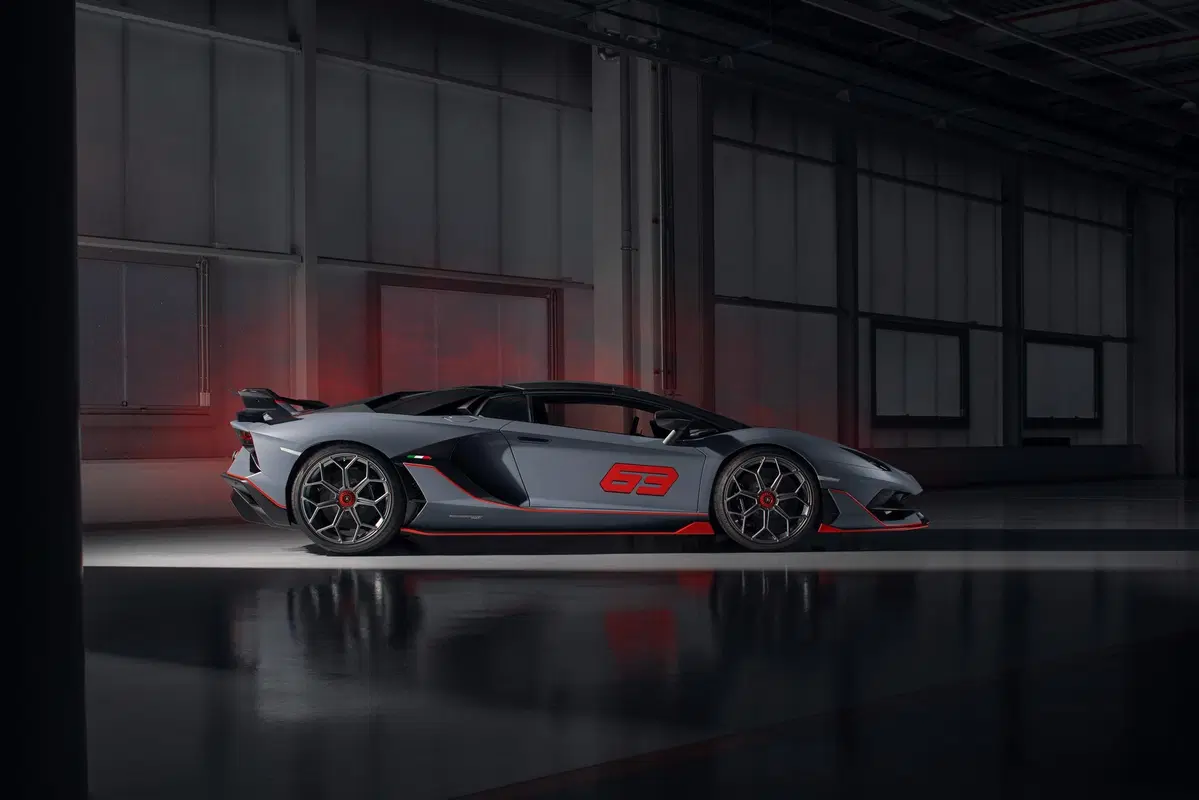 Lamborghini Aventador SVJ 63 Roadster: eccola in foto (5)