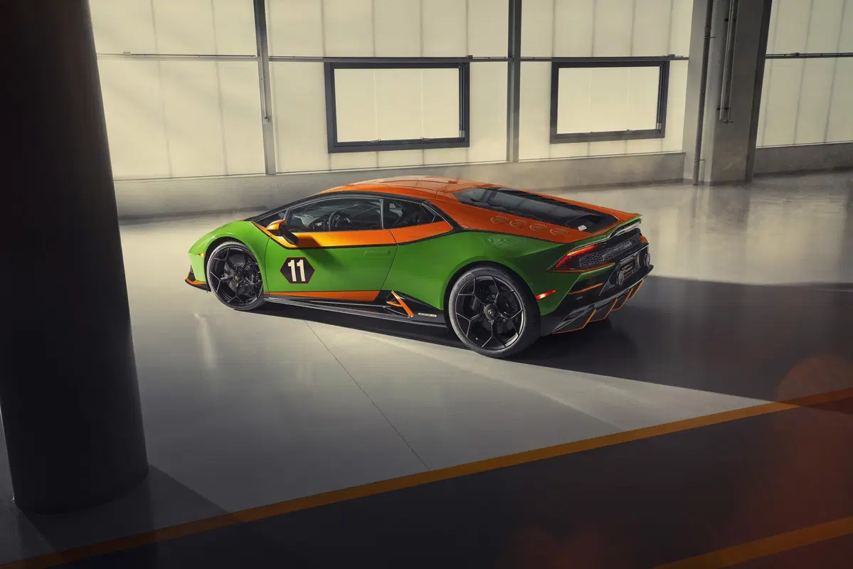 Lamborghini Huracan EVO GT Celebration presentata alla Monterey Car Week (5)