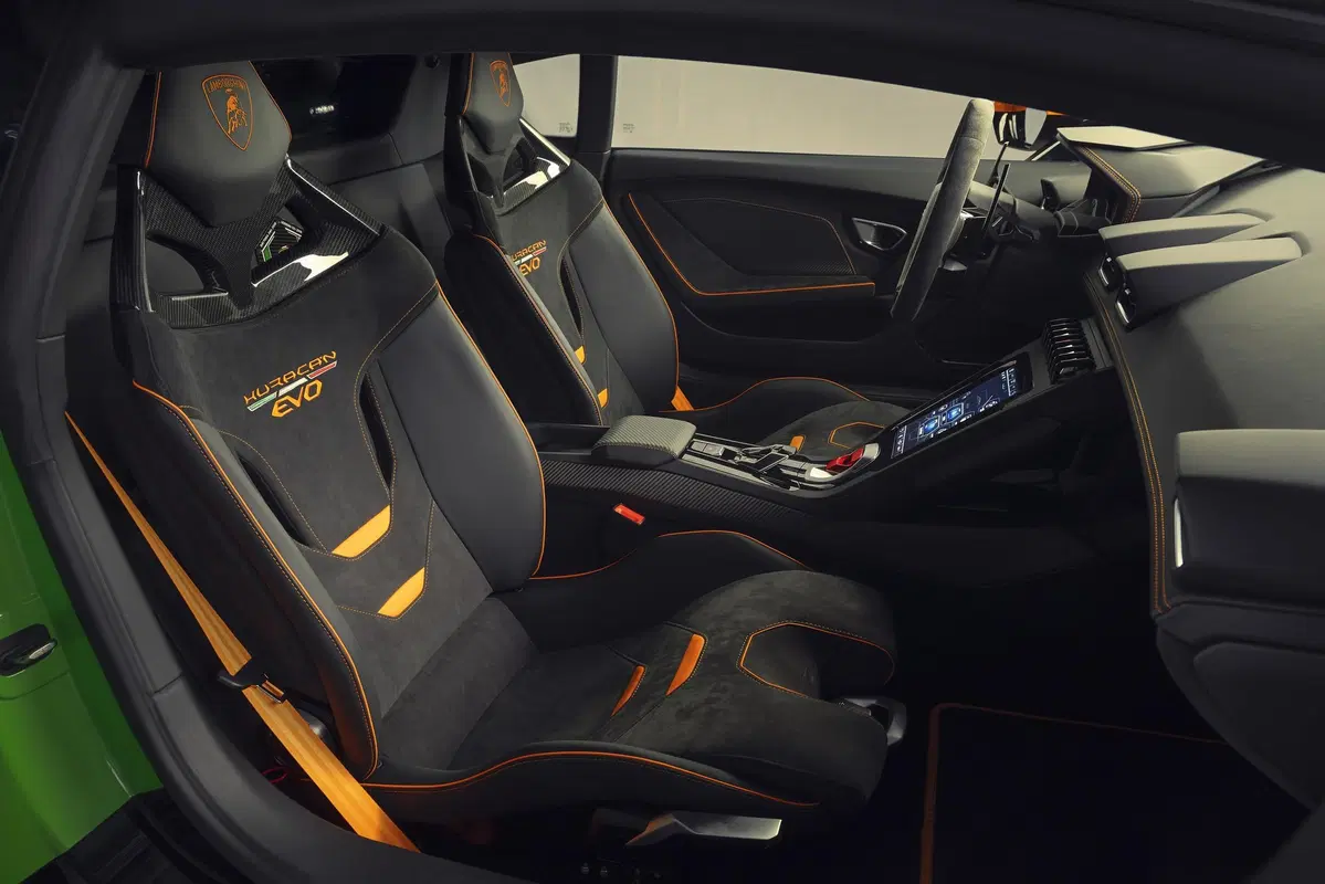Lamborghini Huracan EVO GT Celebration presentata alla Monterey Car Week (4)