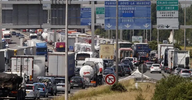 Brexit: senza "deal" con l'Europa anche la benzina a rischio in UK