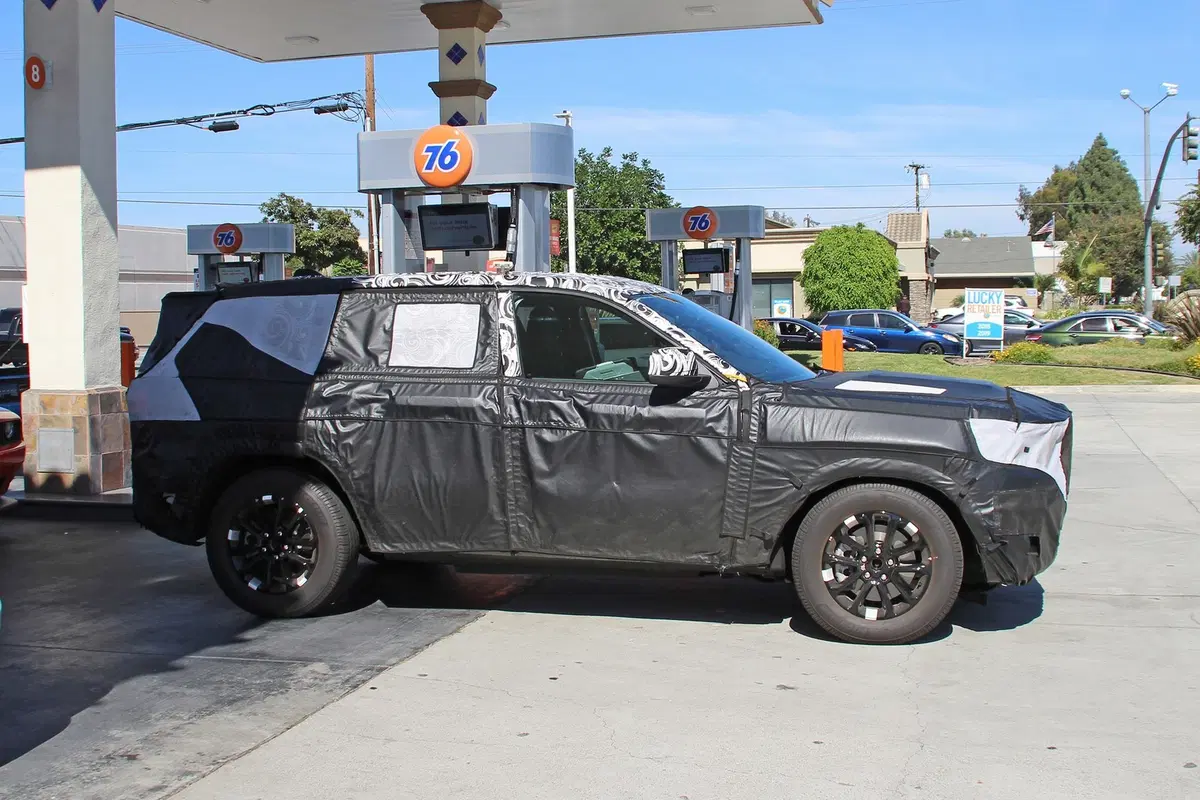 Jeep Grand Cherokee: al lavoro sulla nuova generazione [Foto spia] (4)