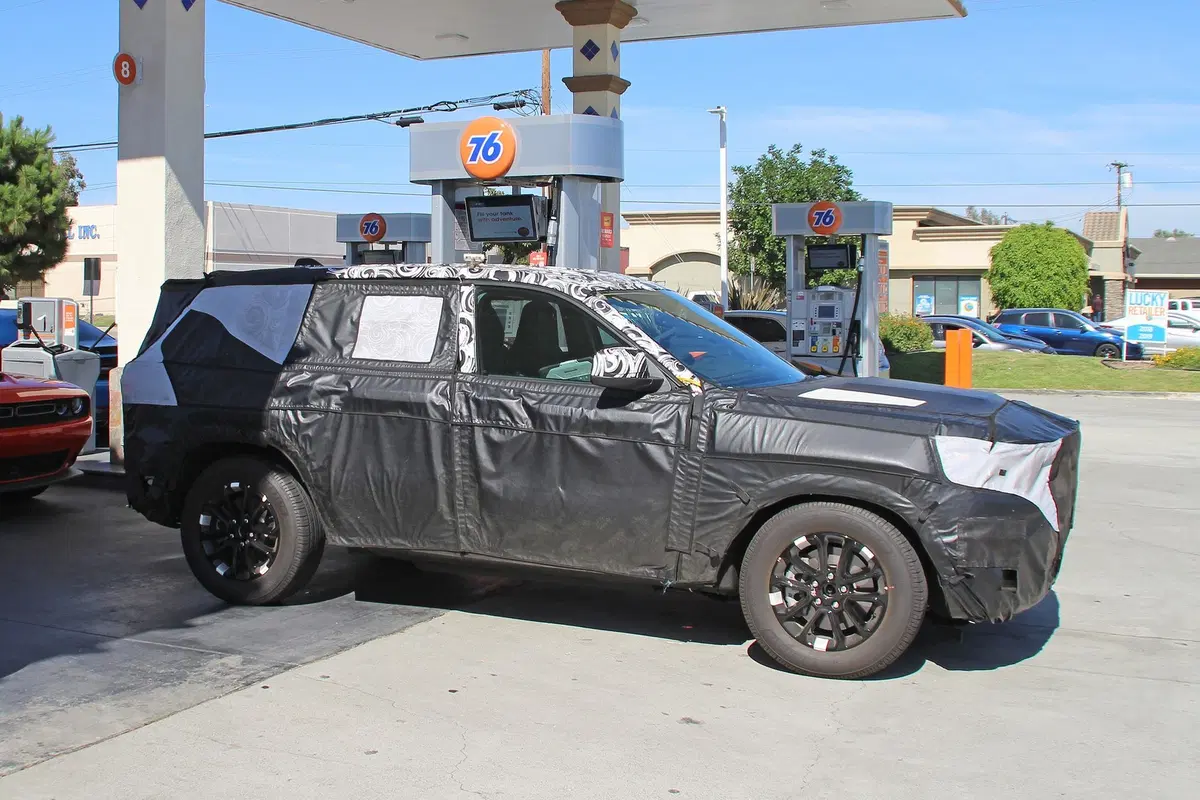 Jeep Grand Cherokee: al lavoro sulla nuova generazione [Foto spia] (11)