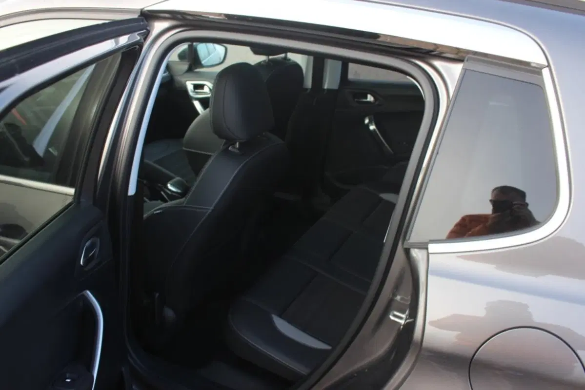 Peugeot 2008 Turbo 110 S&S Active (13)