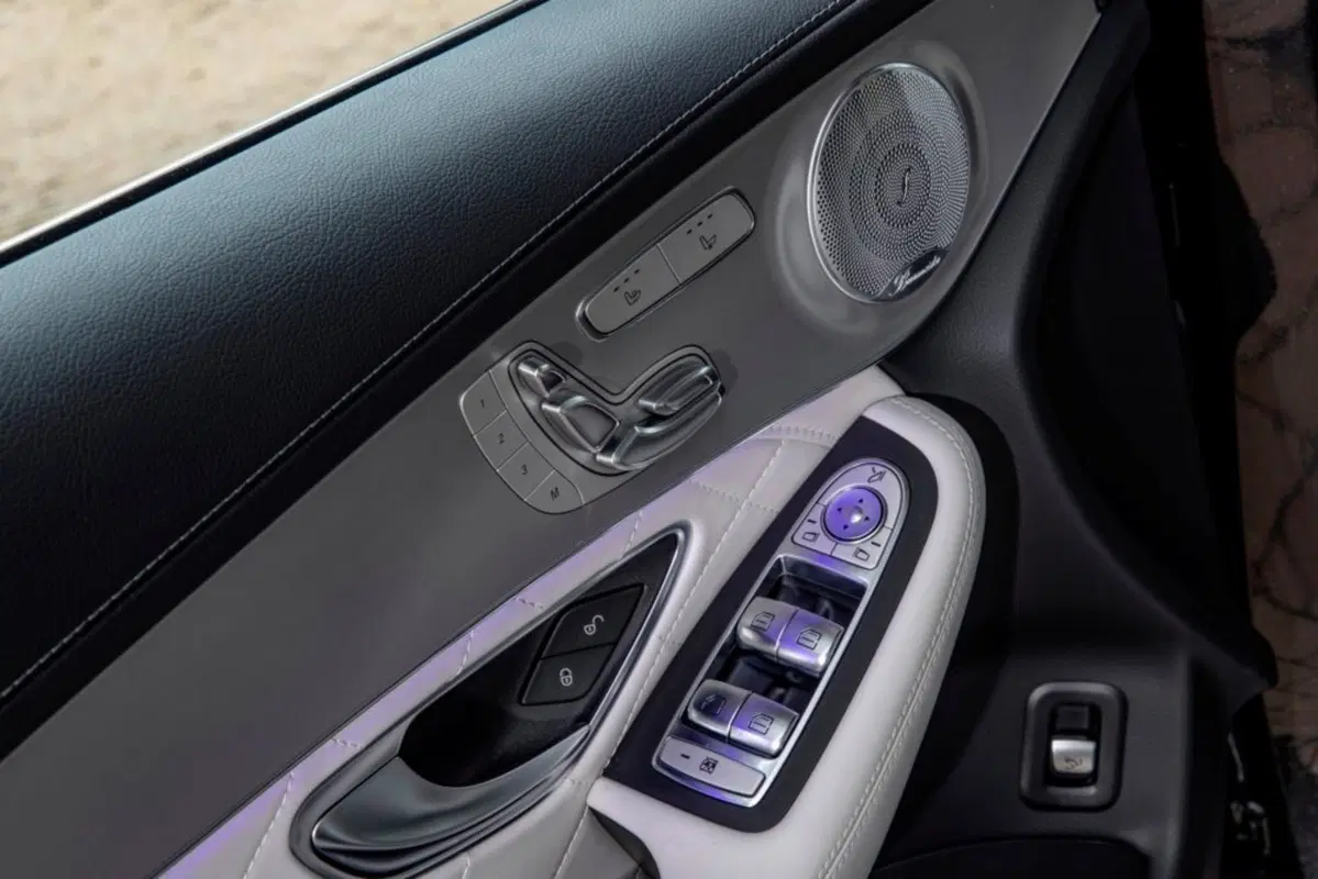 Mercedes-Benz GLC SUV (2015-23) (64)