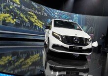 Mercedes EQV: il MPV premium diventa (anche) elettrico [Video]