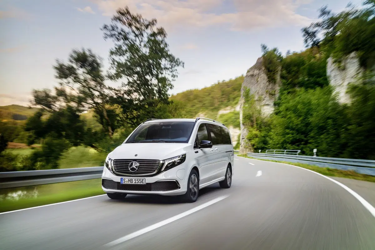 Mercedes EQV: il MPV premium diventa (anche) elettrico (11)