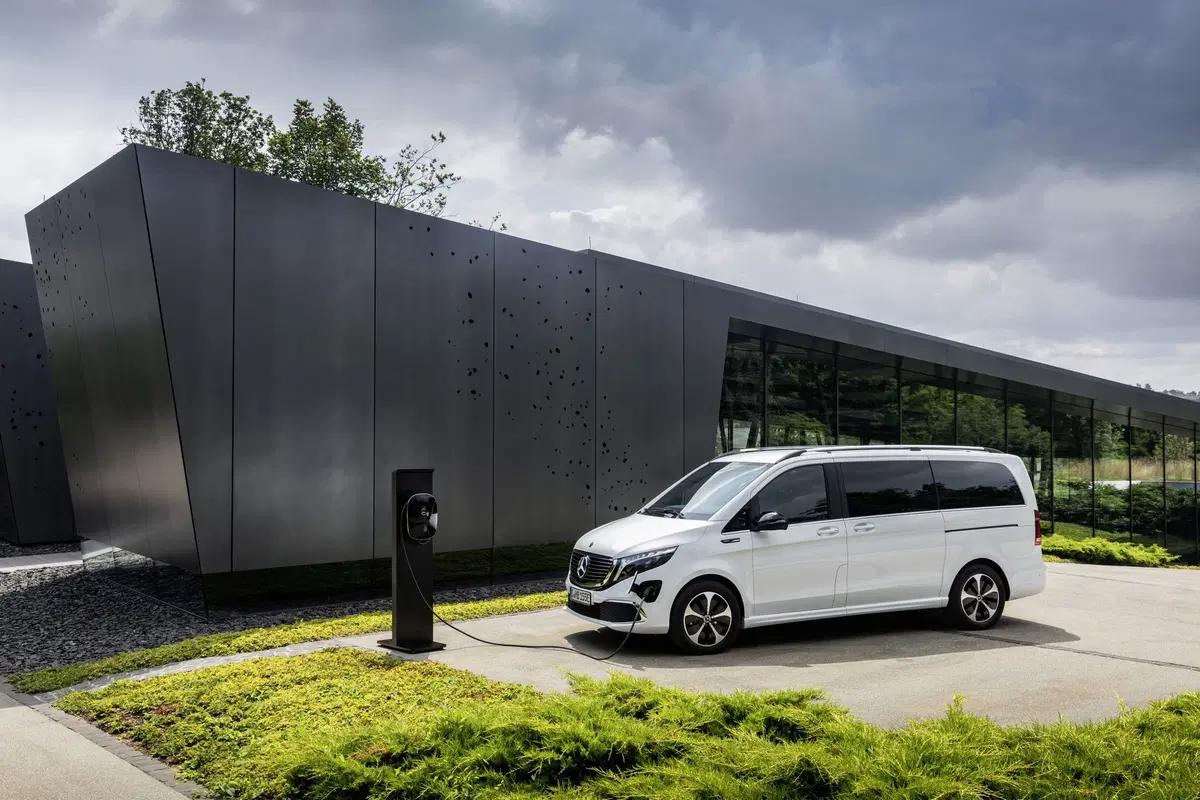 Mercedes EQV: il MPV premium diventa (anche) elettrico (12)