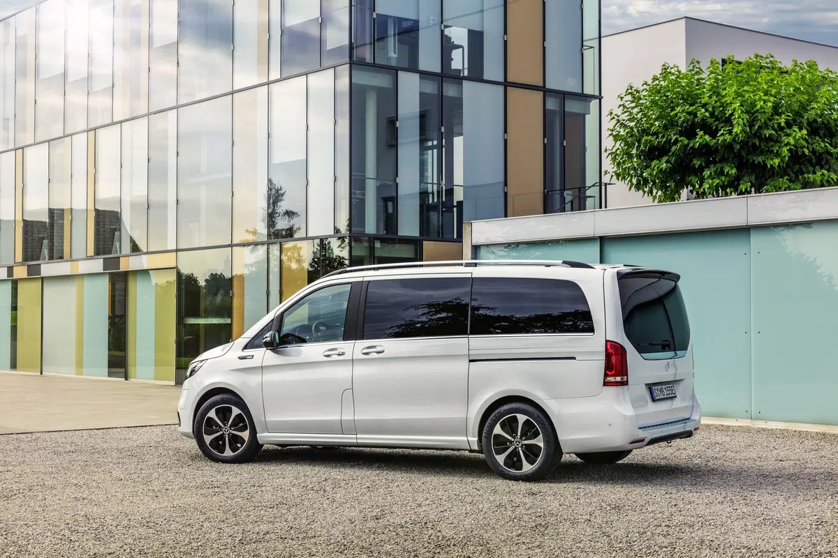 Mercedes EQV: il MPV premium diventa (anche) elettrico (7)