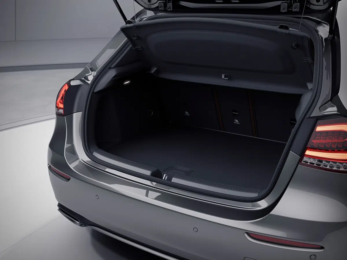 Mercedes Classe A e Classe B: ecco le 250e plugin hybrid  (16)