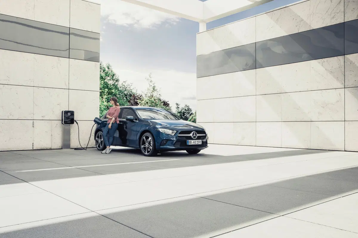 Mercedes Classe A e Classe B: ecco le 250e plugin hybrid  (14)