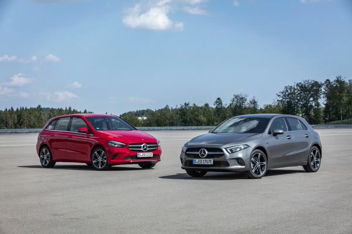 Mercedes Classe A e Classe B: ecco le 250e plugin hybrid  (22)