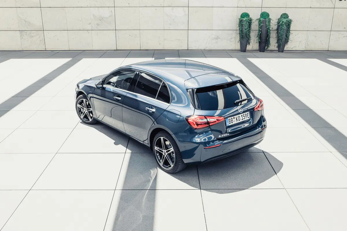 Mercedes Classe A e Classe B: ecco le 250e plugin hybrid  (29)