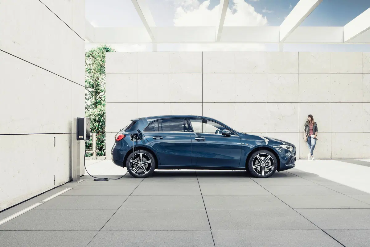 Mercedes Classe A e Classe B: ecco le 250e plugin hybrid  (32)