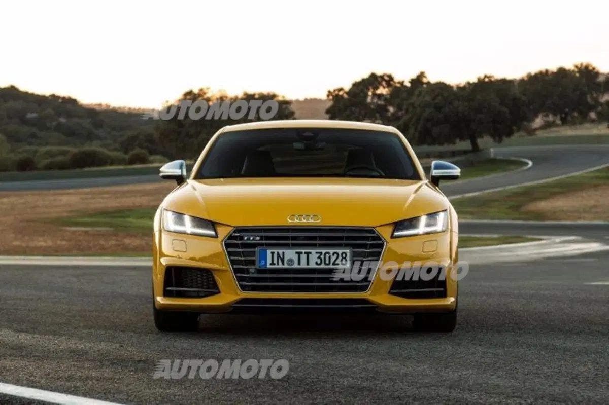 Audi TT Coupé 2.0 TDI quattro S tronic Design (19)