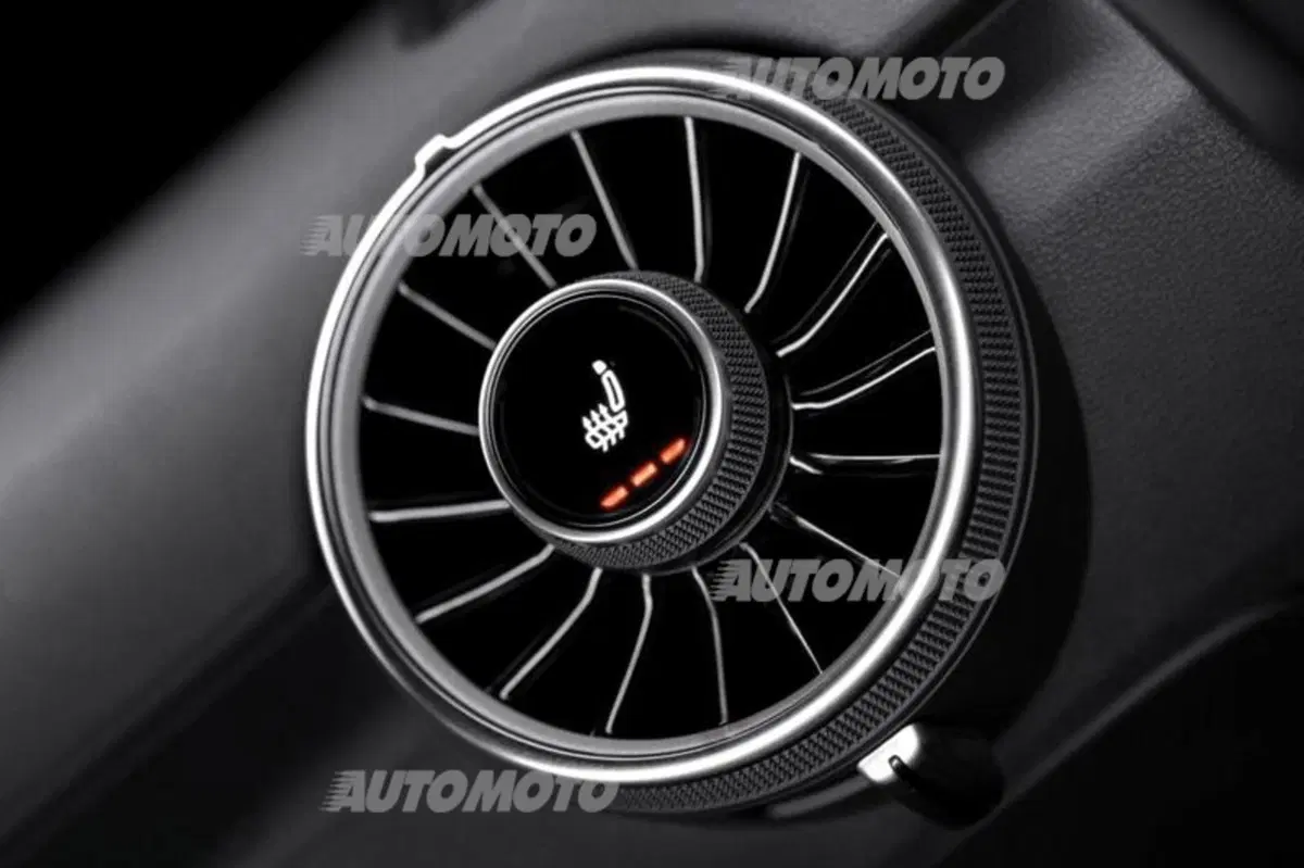 Audi TT Coupé 2.0 TDI quattro S tronic Design (33)