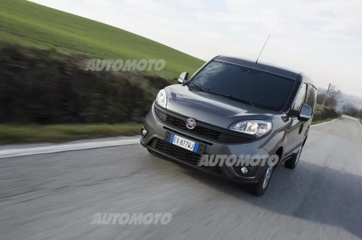 Fiat Doblò Furgone 1.6 MJT 105CV PL-TN Cargo Maxi Lamierato E5+ (7)