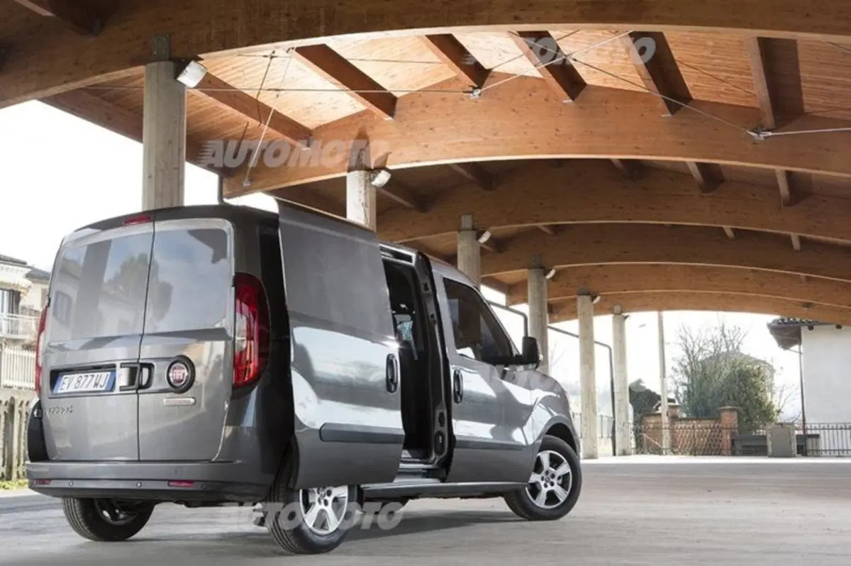 Fiat Doblò Furgone 1.6 MJT 105CV PL-TN Cargo Maxi Lamierato E5+ (21)
