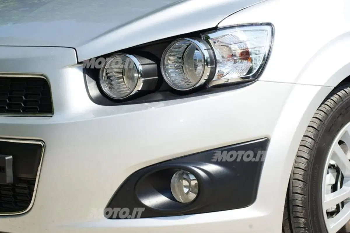 Chevrolet Aveo (2011-15) (22)