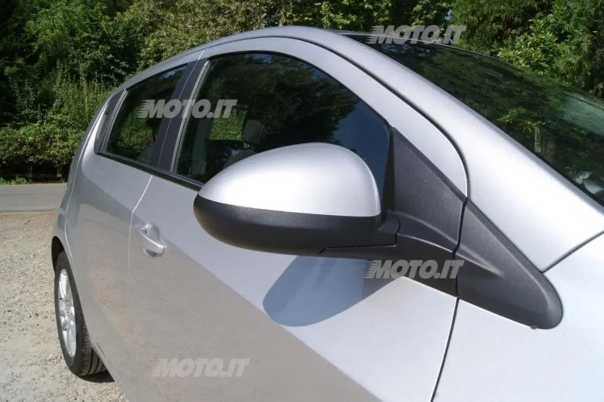 Chevrolet Aveo (2011-15) (24)