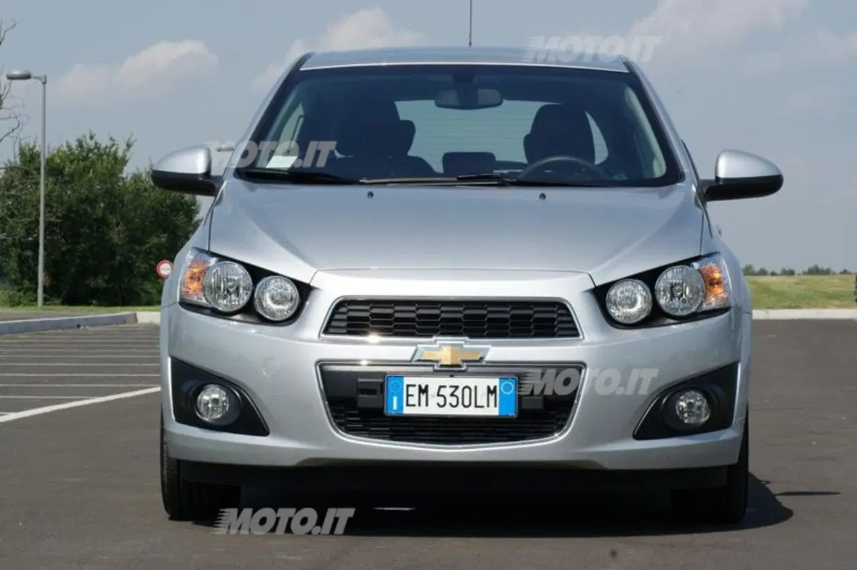 Chevrolet Aveo (2011-15) (3)