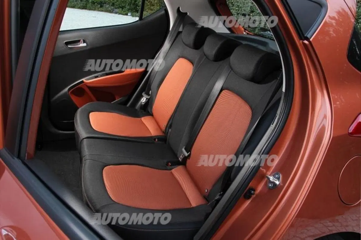Hyundai i10 1.0 MPI Comfort (13)